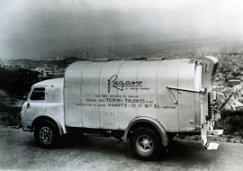 ENASA. Camión 'Pegaso II' con carrocería 'Tudini- Talenti' para la recogida de basura. 1951-1952